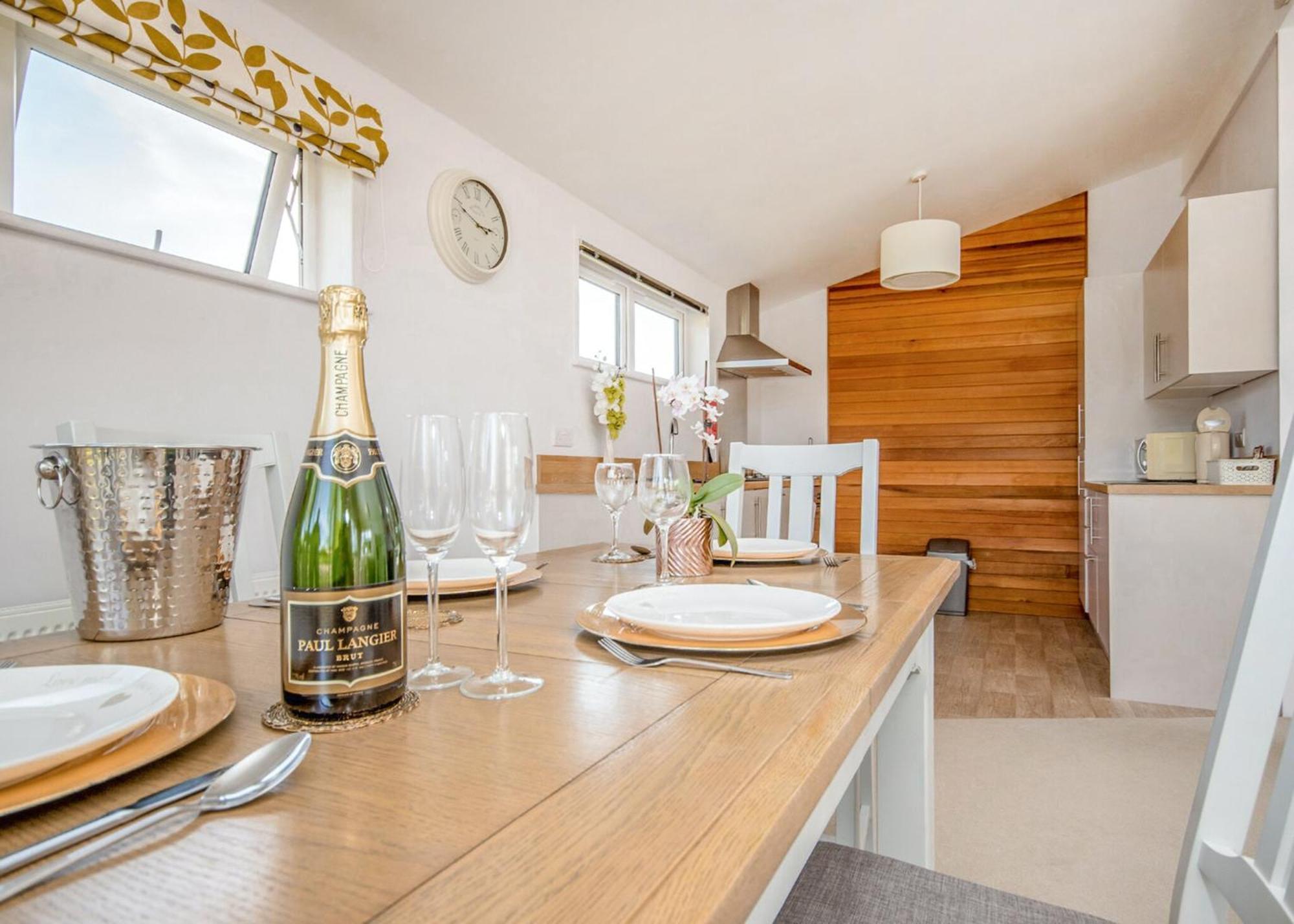 Hawthorn Glen Lodges Downham Market Habitación foto